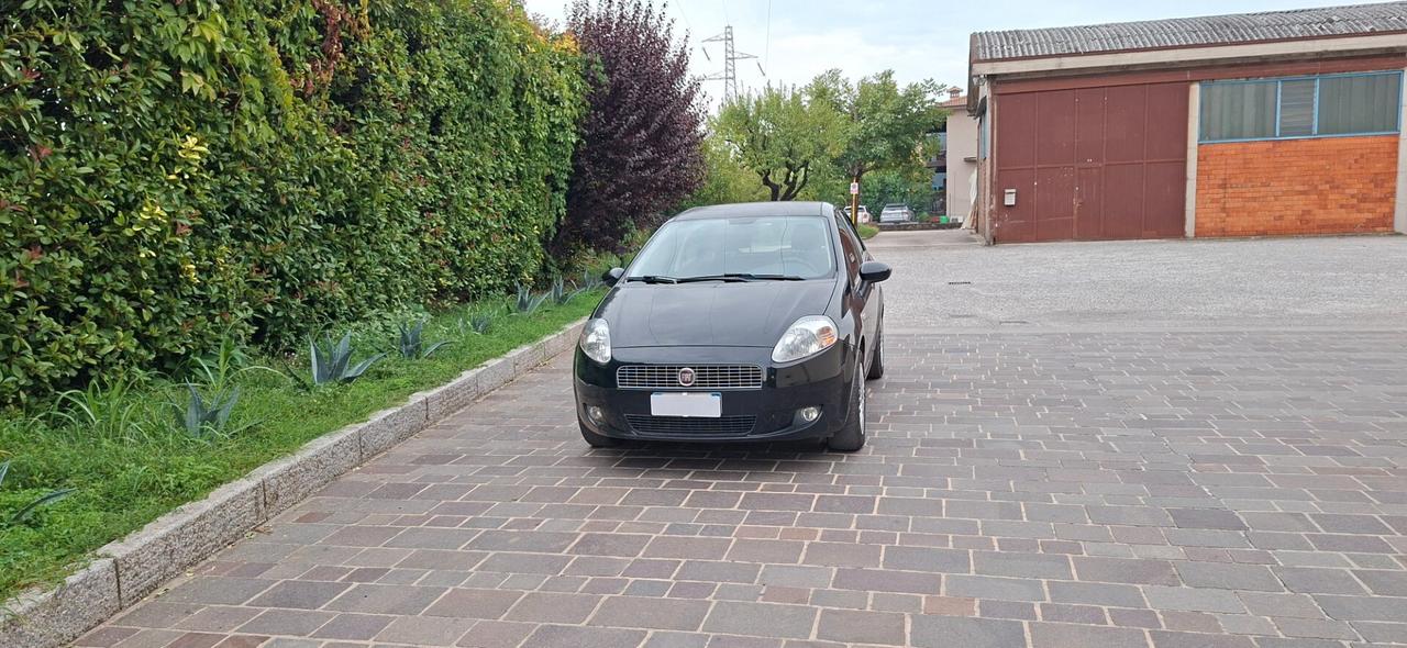 GRANDE PUNTO 1.4 GPL IDEALE X NEOPATENTATI