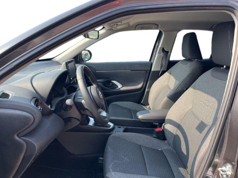 Toyota Yaris Cross 1.5h Business fwd 116cv e-cvt