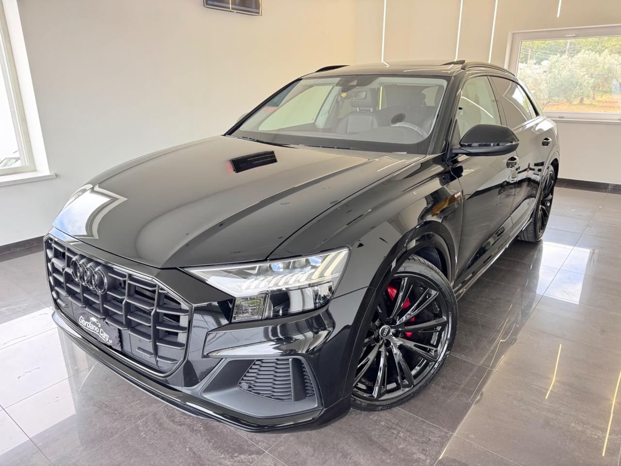 Audi Q8 50 TDI 286 CV quattro tiptronic s-line black edition tetto apribile