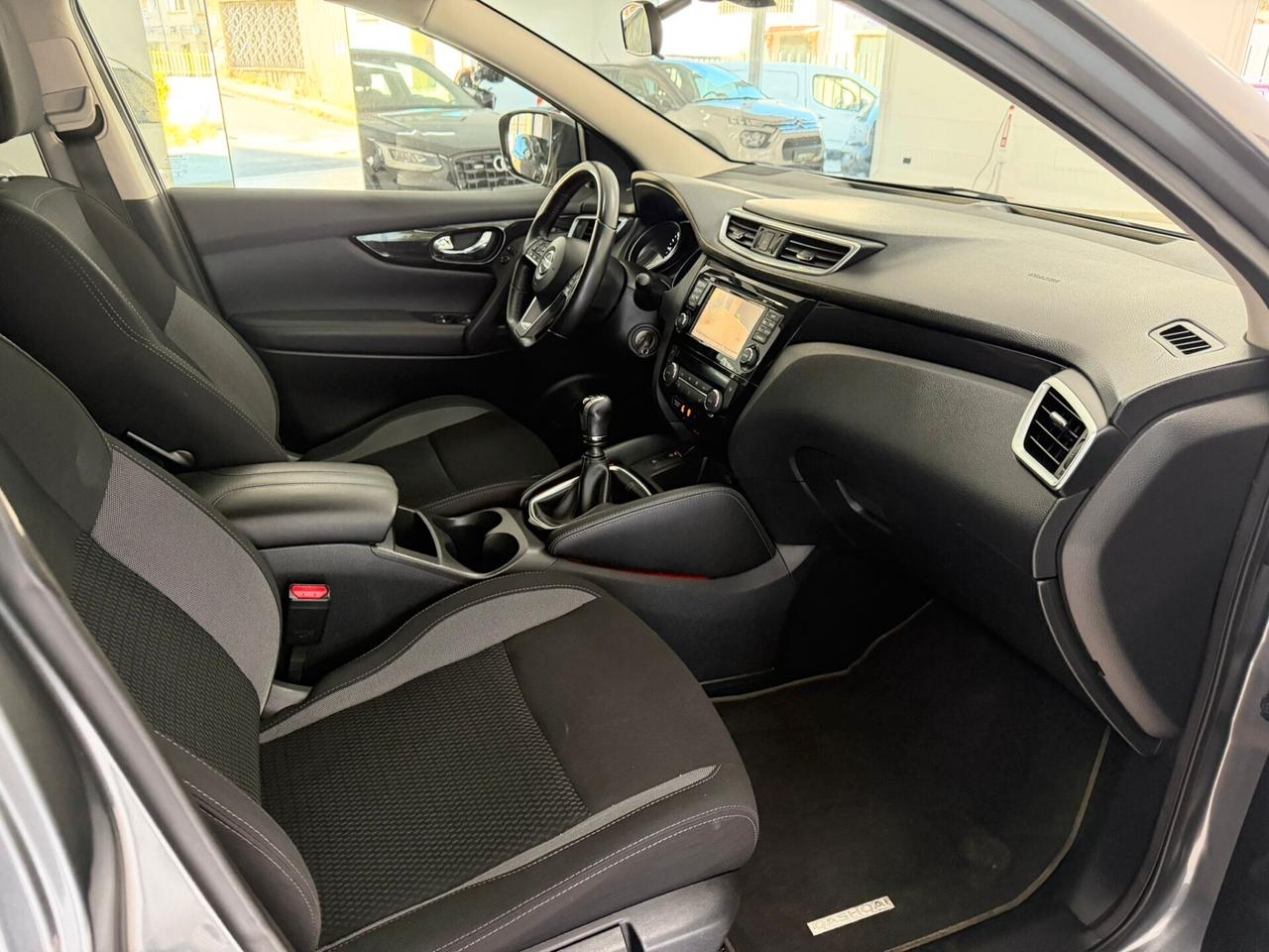 Nissan Qashqai 1.5 dCi Visia