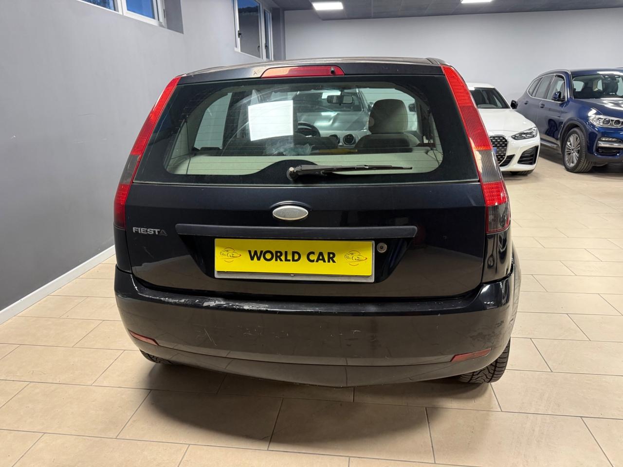 Ford Fiesta 1.4 16V 5p. Ghia