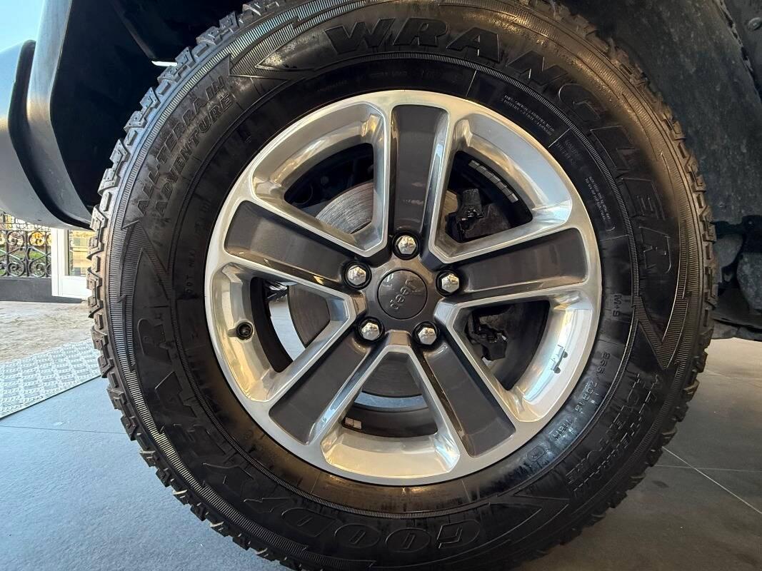 Jeep Wrangler Unlimited 2.2 mjt II Sahara auto