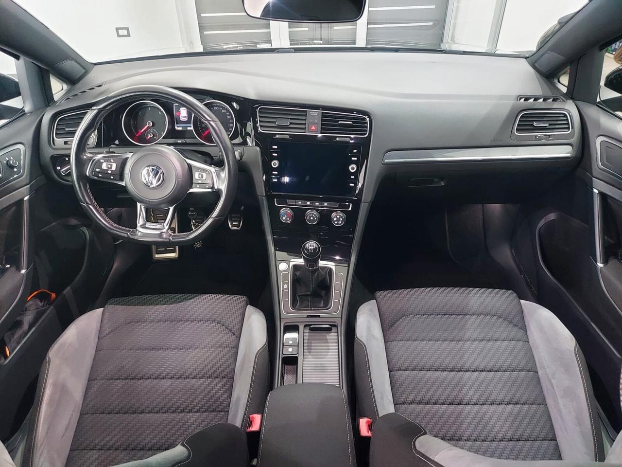 Volkswagen Golf 1.6 TDI 115 CV 5p. R-LINE 2019
