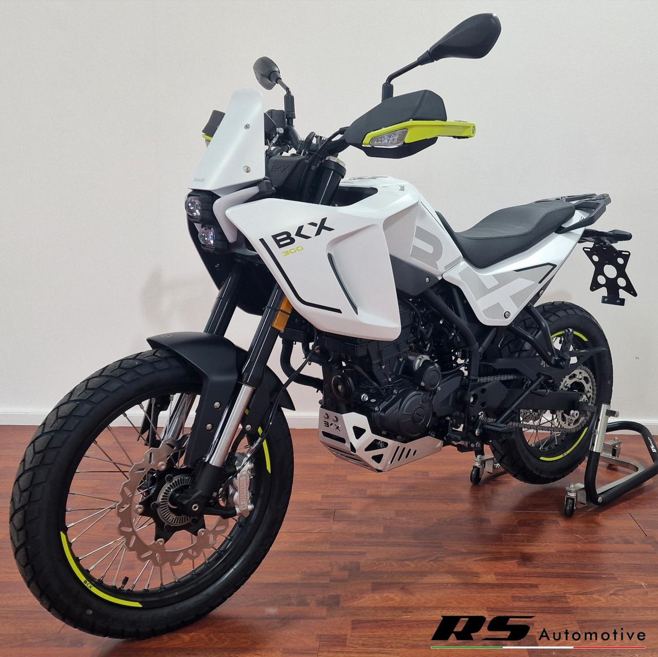 BENELLI BKX 300