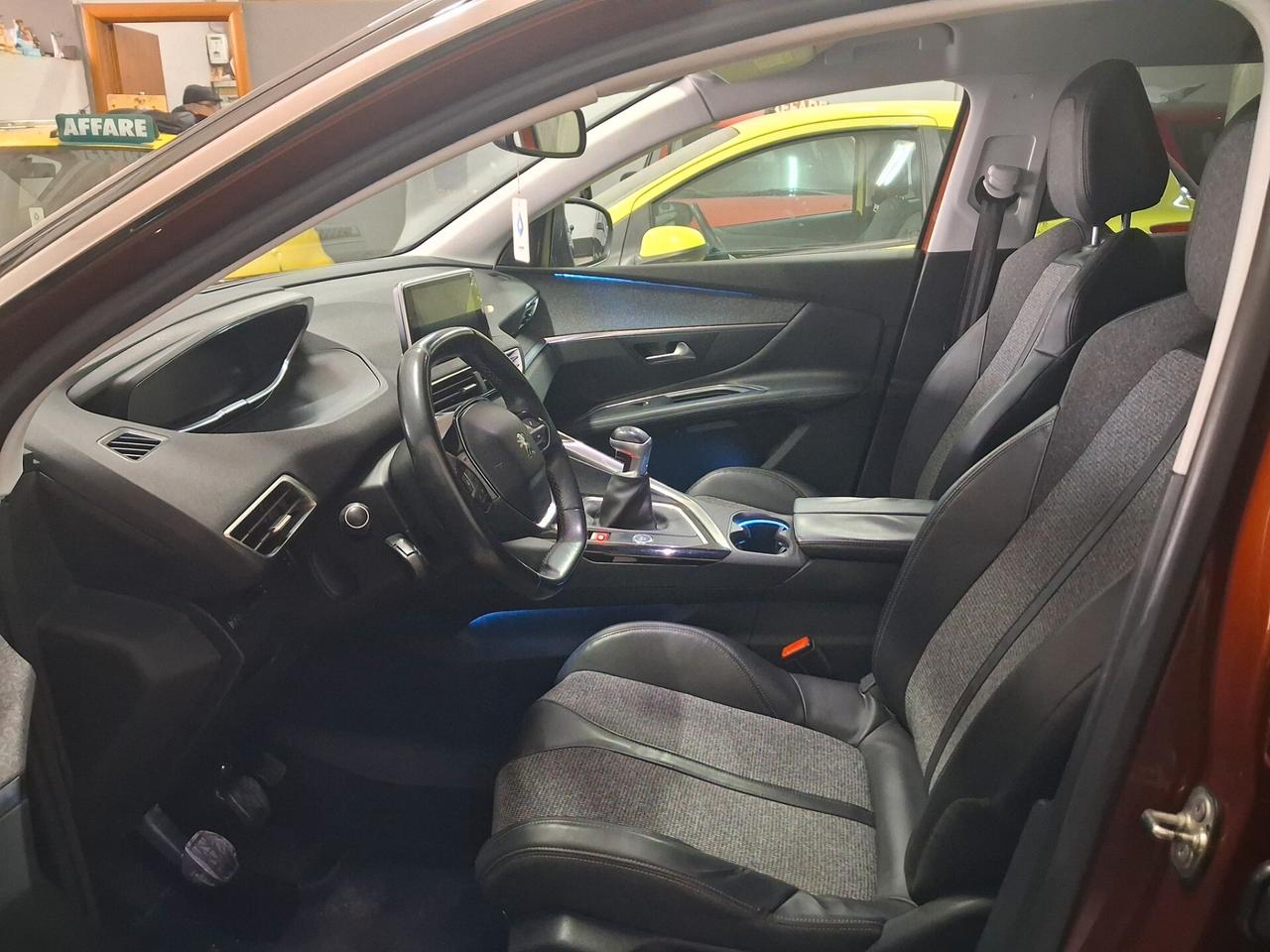 Peugeot 3008 BlueHDi 1.6 hdi unico prop 2017