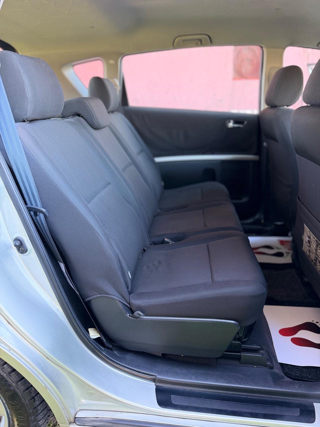 Toyota Corolla Verso 1.6 16V benzina ! ! !