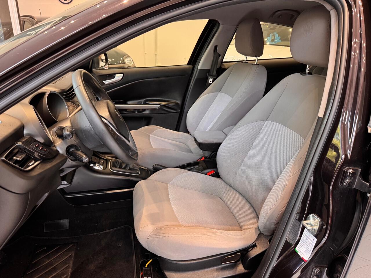 Alfa Romeo Giulietta 1.4 Turbo 120 CV GPL Super