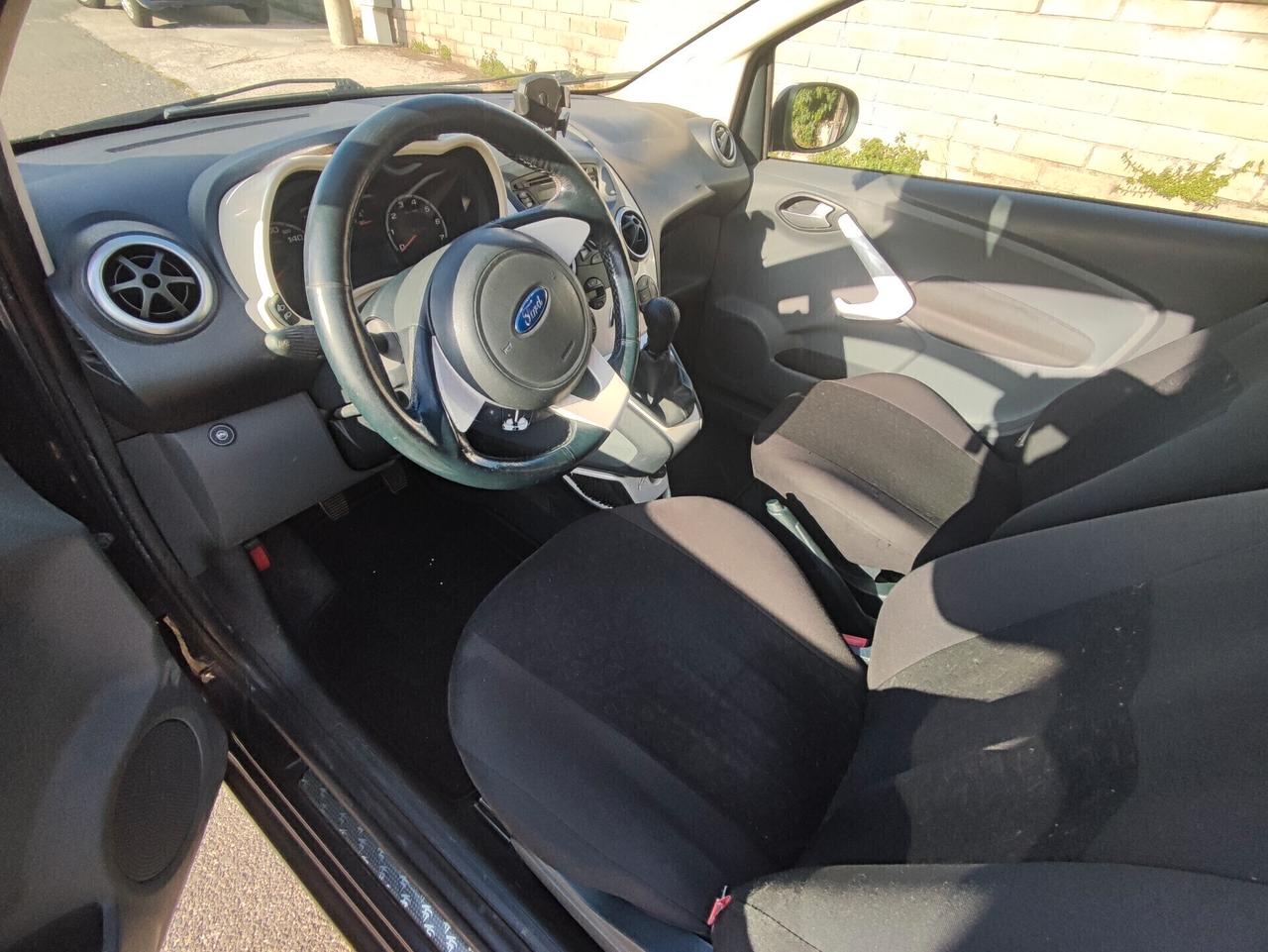 Ford Ka 1.2 8V 69CV Titanium