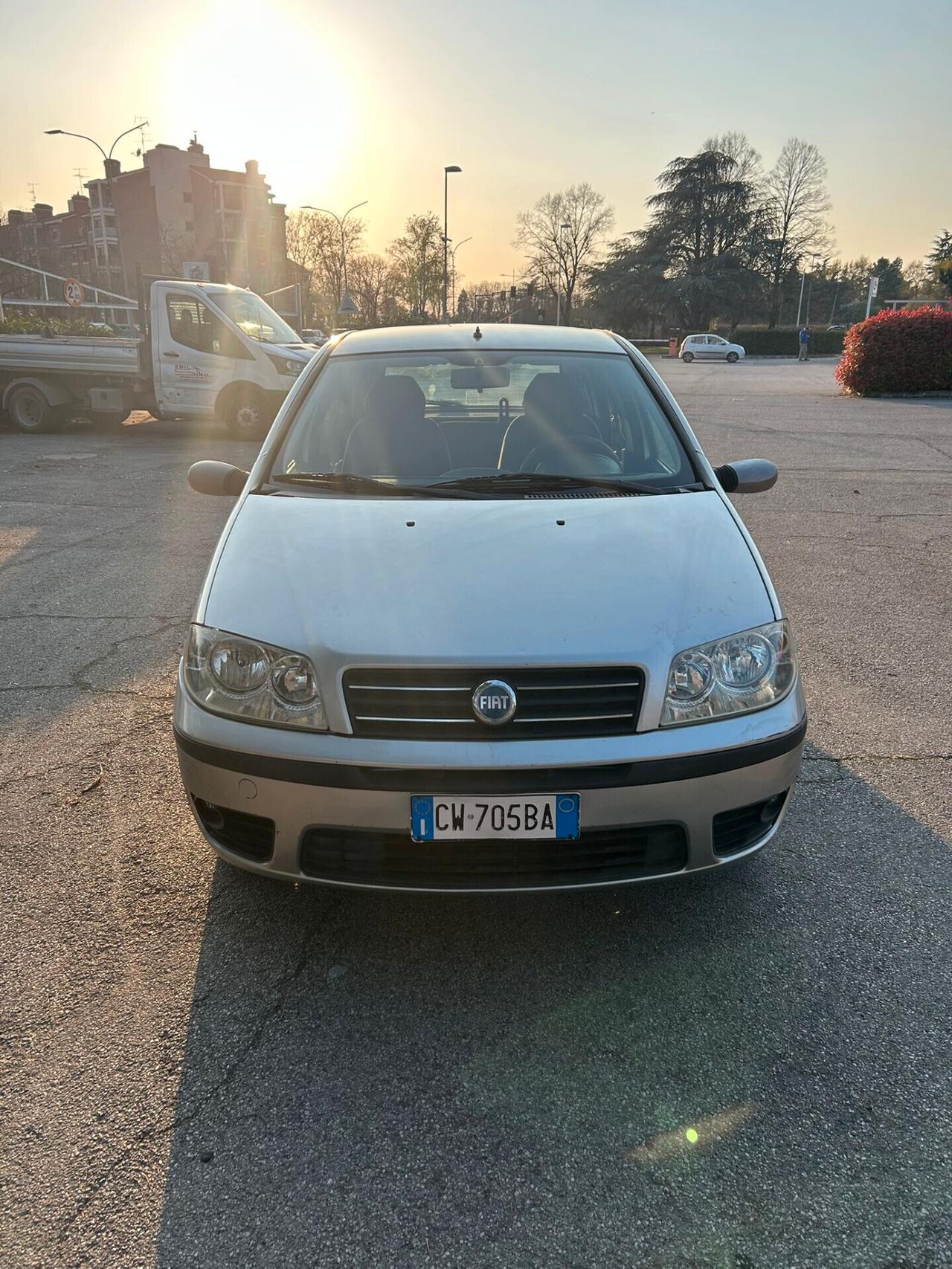Fiat Punto 1.2 cc benzina 148.000 km unico proprietario perfetta
