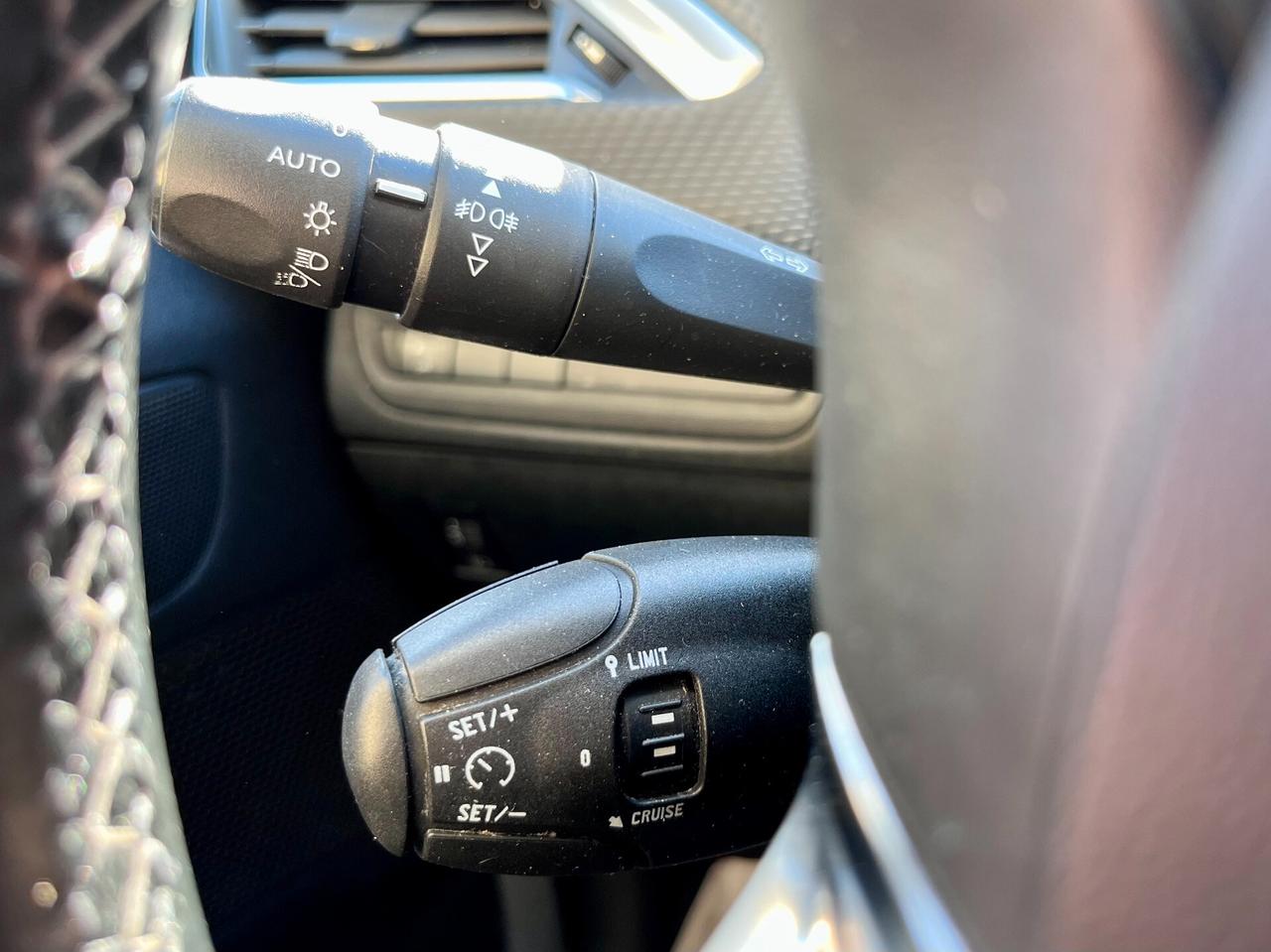 Peugeot 2008 1.6 BlueHDi 100cv Allure 2016