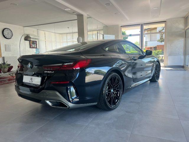 BMW 840 d 48V xDrive Coupé 4 ruote sterzanti