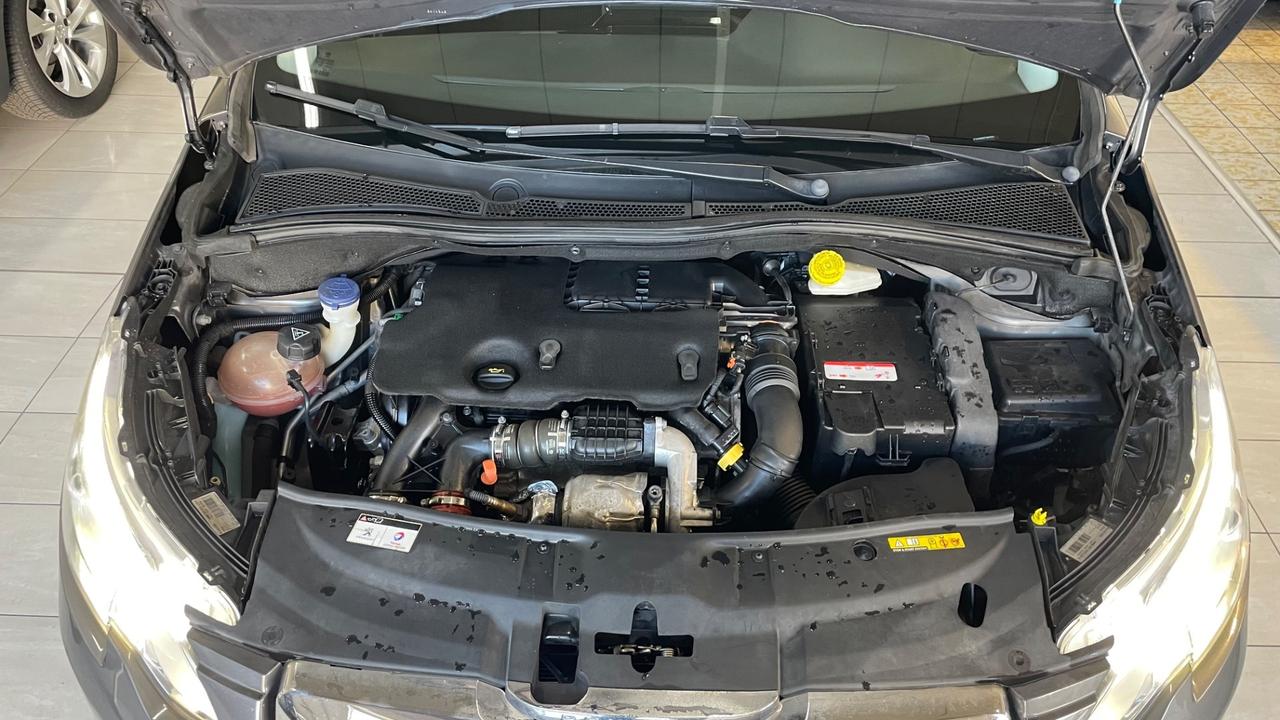 Peugeot 2008 1.6 e-HDi 92 CV Stop&Start Allure