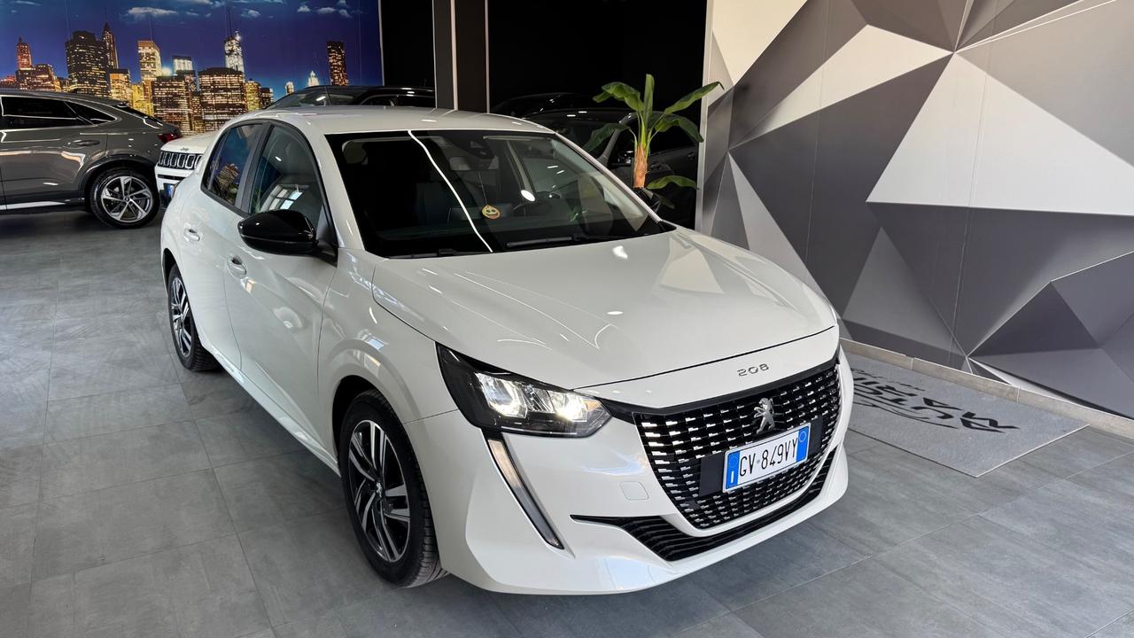 Peugeot 208 PureTech 75 Allure-64.000 km