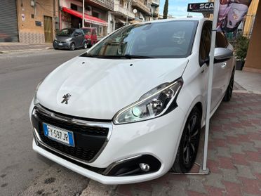 Peugeot 208 PureTech 82 Stop&Start 5 porte Signature
