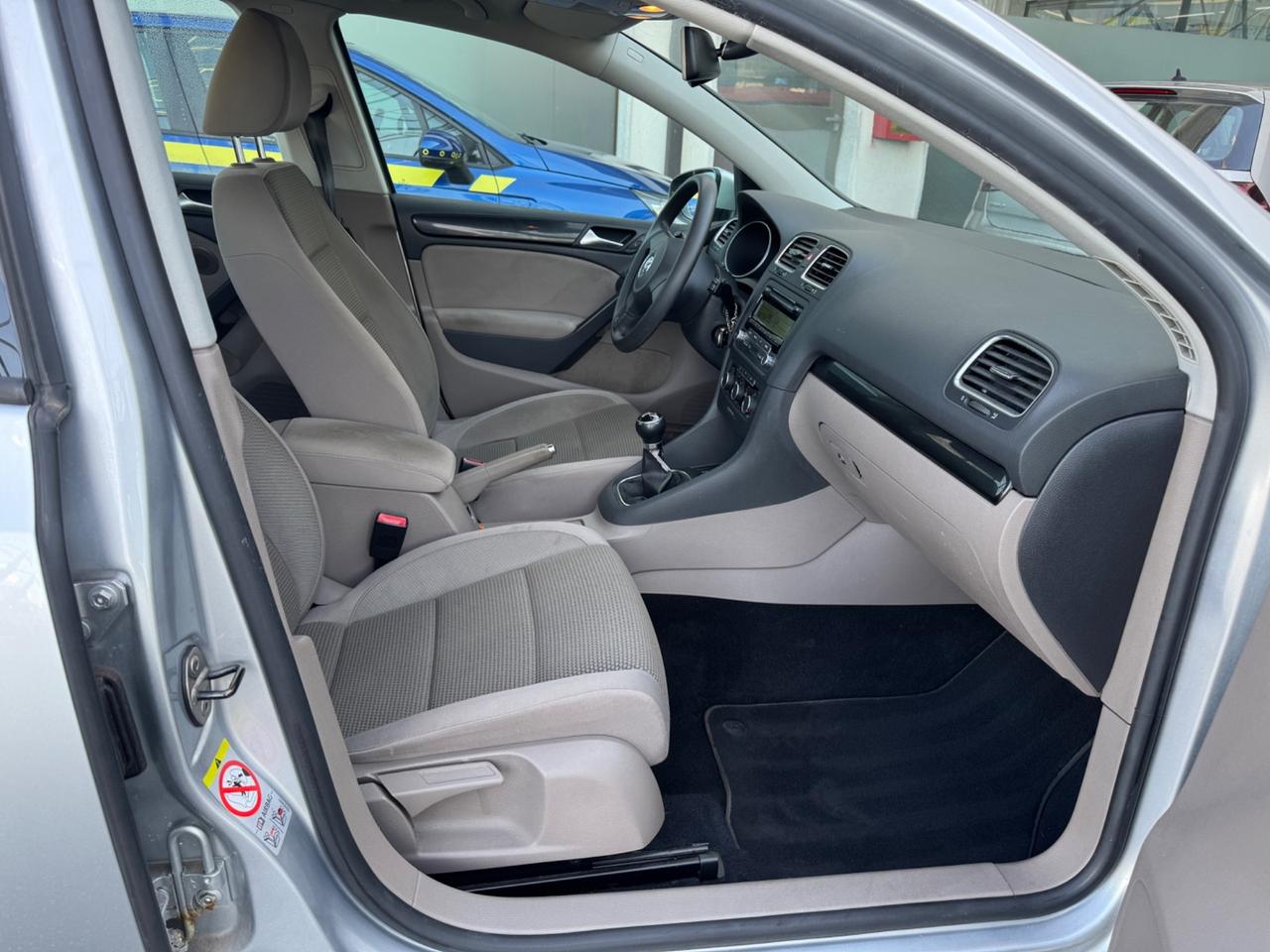 Volkswagen Golf 1.6 TDI Comfortline 2011