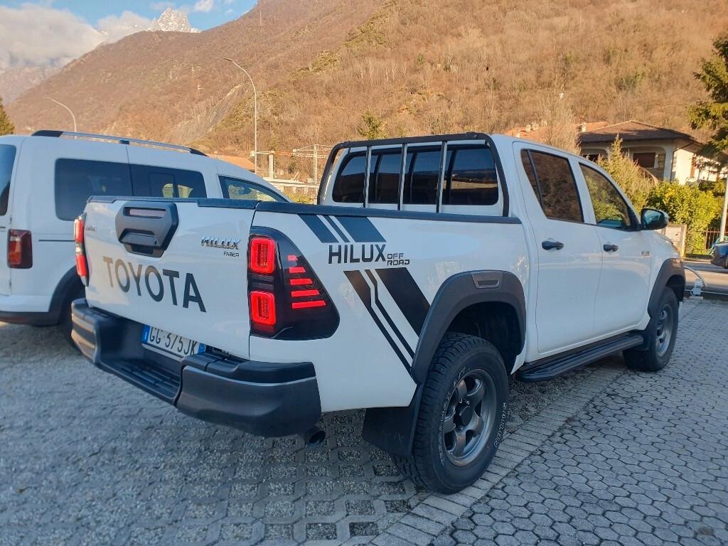 Toyota Hilux 2.4 D-4D 4WD 4 porte Double Cab Lounge