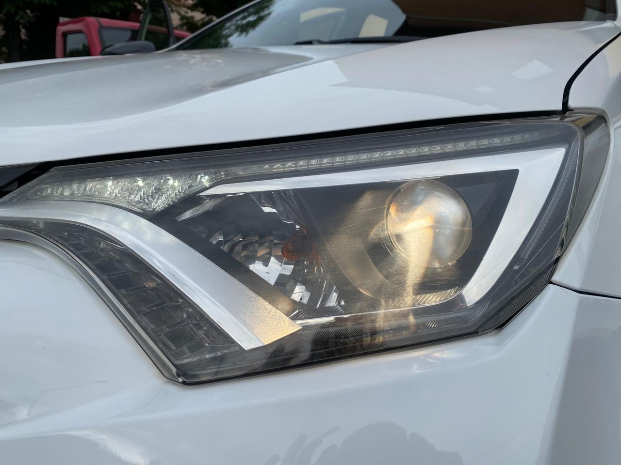 Toyota RAV 4 RAV4 2.5 Hybrid 2WD Lounge