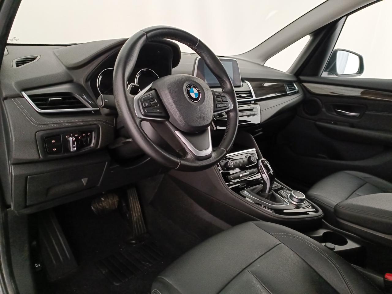 BMW Serie 2 F45 2018 Active Tourer - 218d active tourer auto