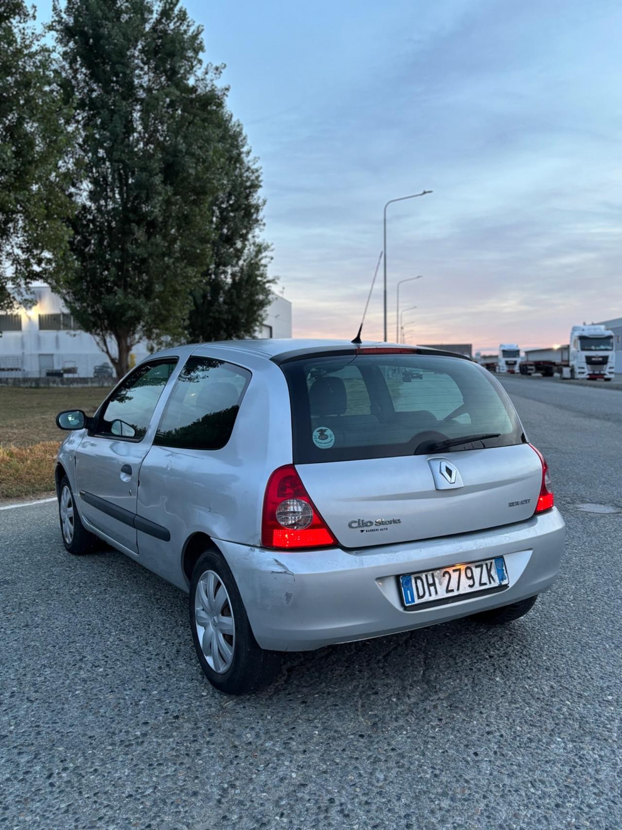 Renault Clio 1.2 NEOPATENTATI