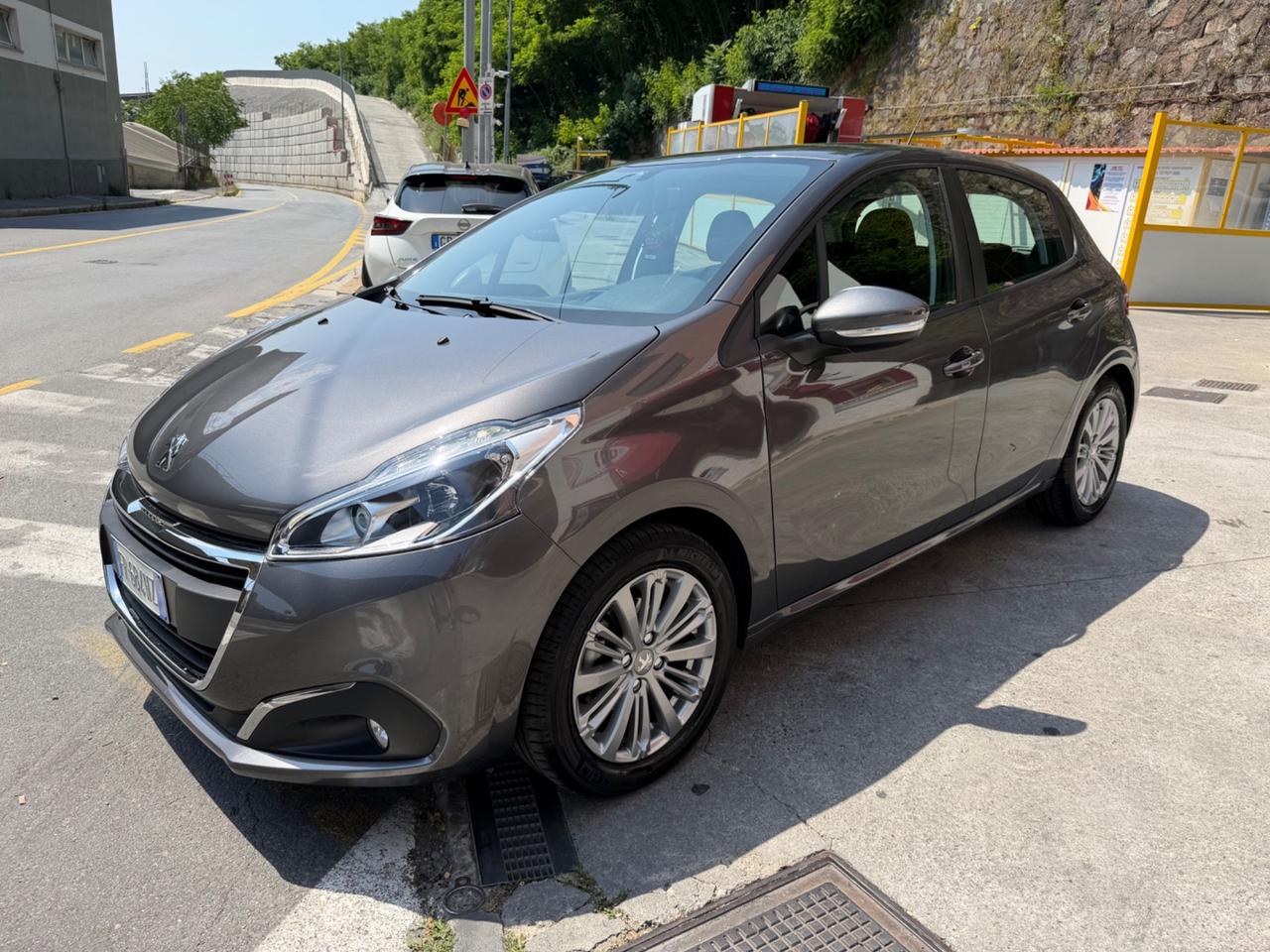 Peugeot 208 82 CV ALLURE KM 19 MILA !!!!