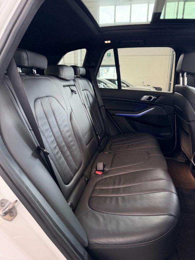 BMW X5 M50 d //TETTO//21//FARI LASER//