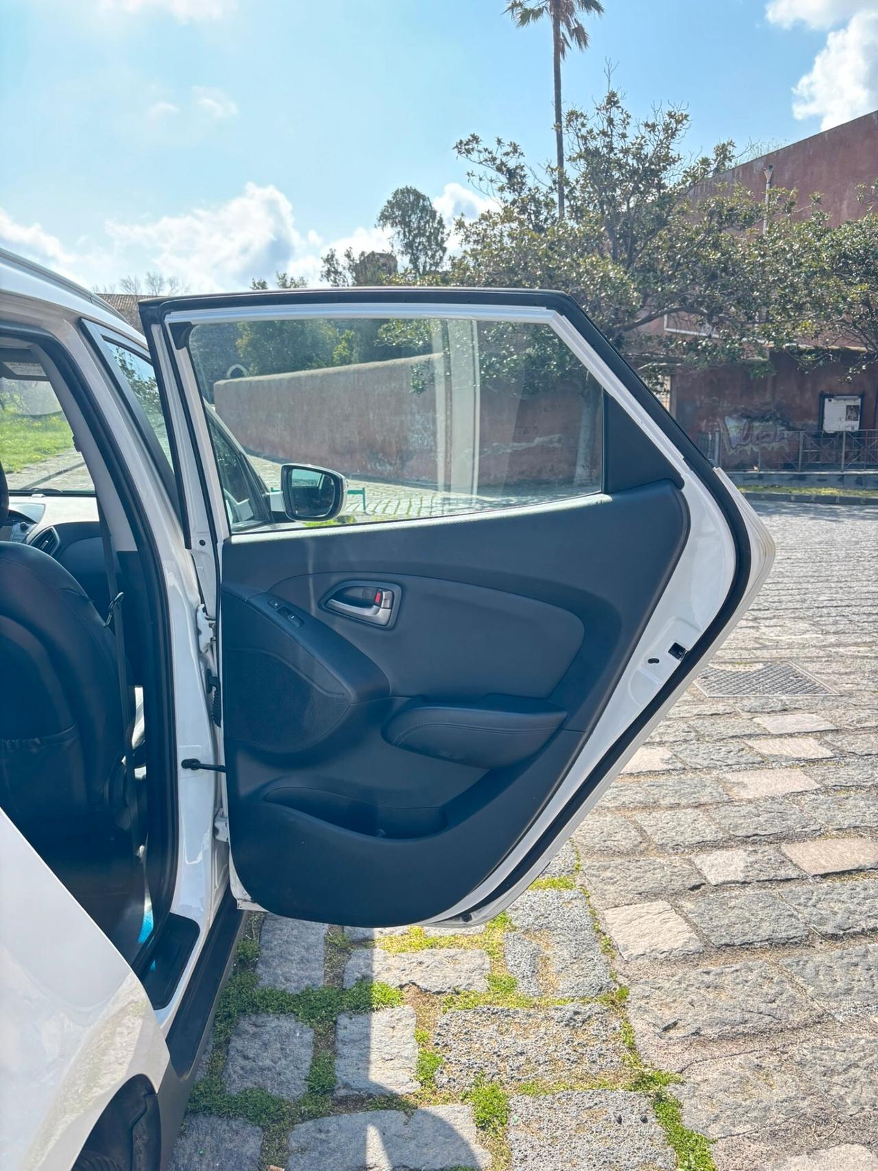 Hyundai iX35 1.7 CRDi 2WD Xpossible