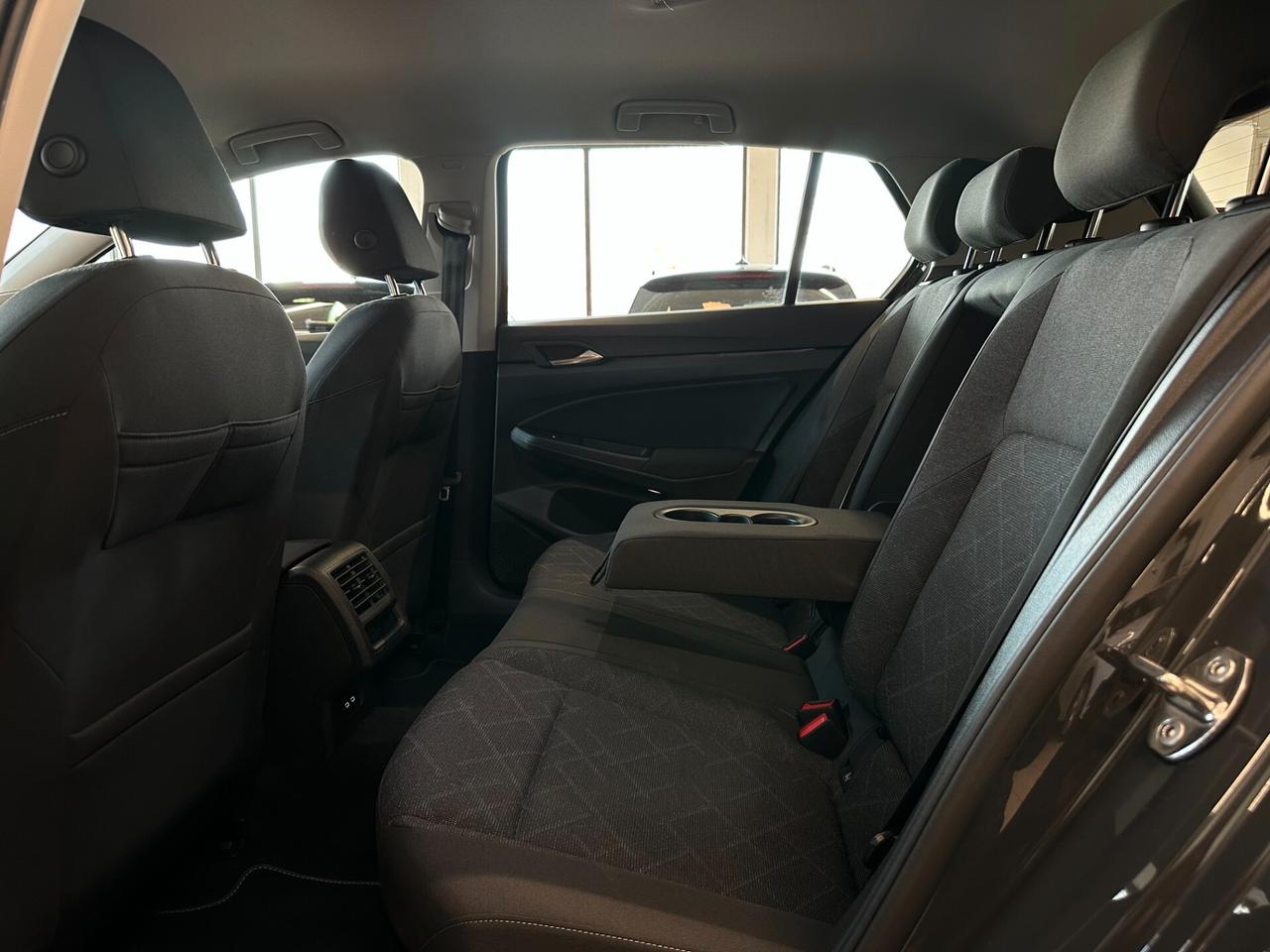 VOLKSWAGEN GOLF 2.0 TDI LIFE 150CV DSG *LED*CARPLAY*SENSORI*