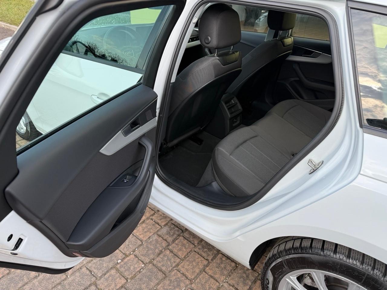 Audi A4 Avant 35 TDI/163 CV S tronic 2024/PREZZO REALE/STORICO/UNIPRO