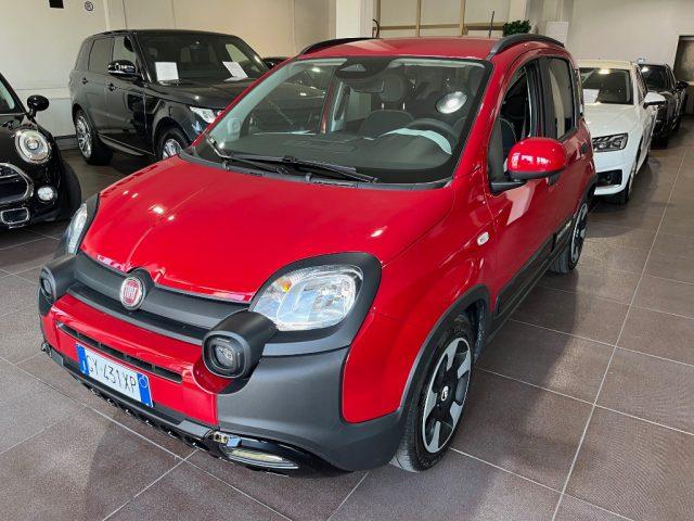 FIAT Panda 1.0 CROSS Hybrid Pandina