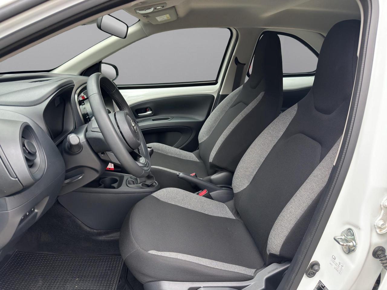 Toyota Aygo X 1.0 Active 72cv