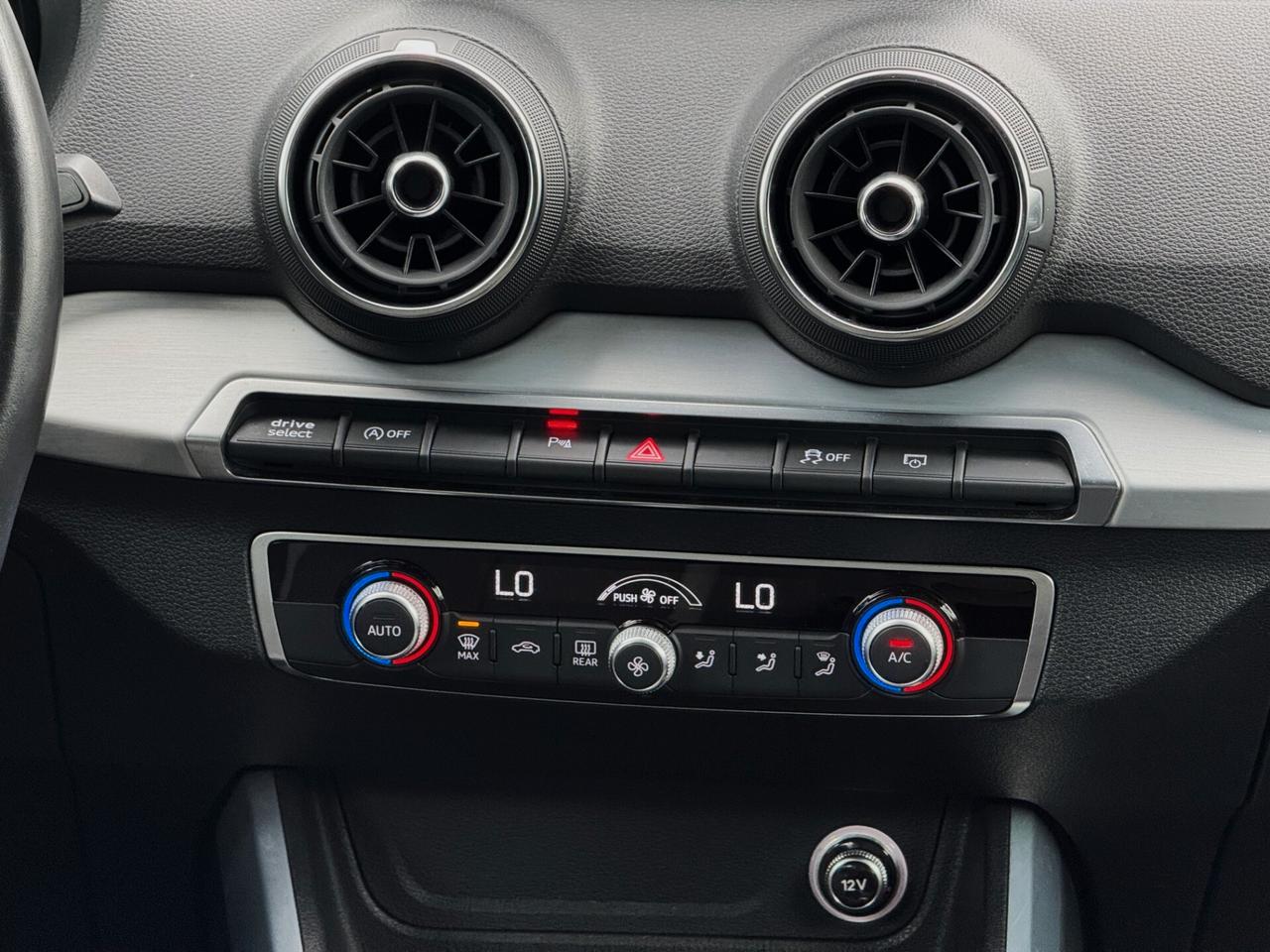 Audi Q2 30 TDI S line S-tronic 116CV MY20 MATRIX