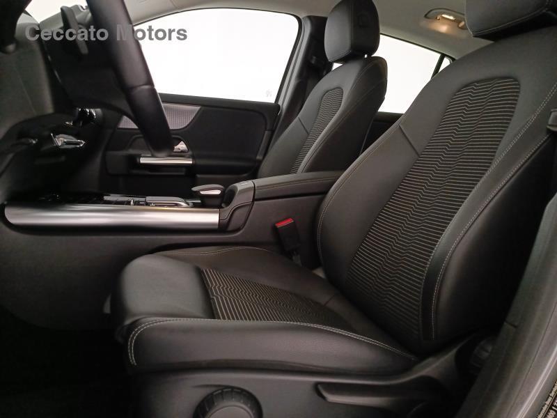 Mercedes GLA 200 200 Business 7G-DCT