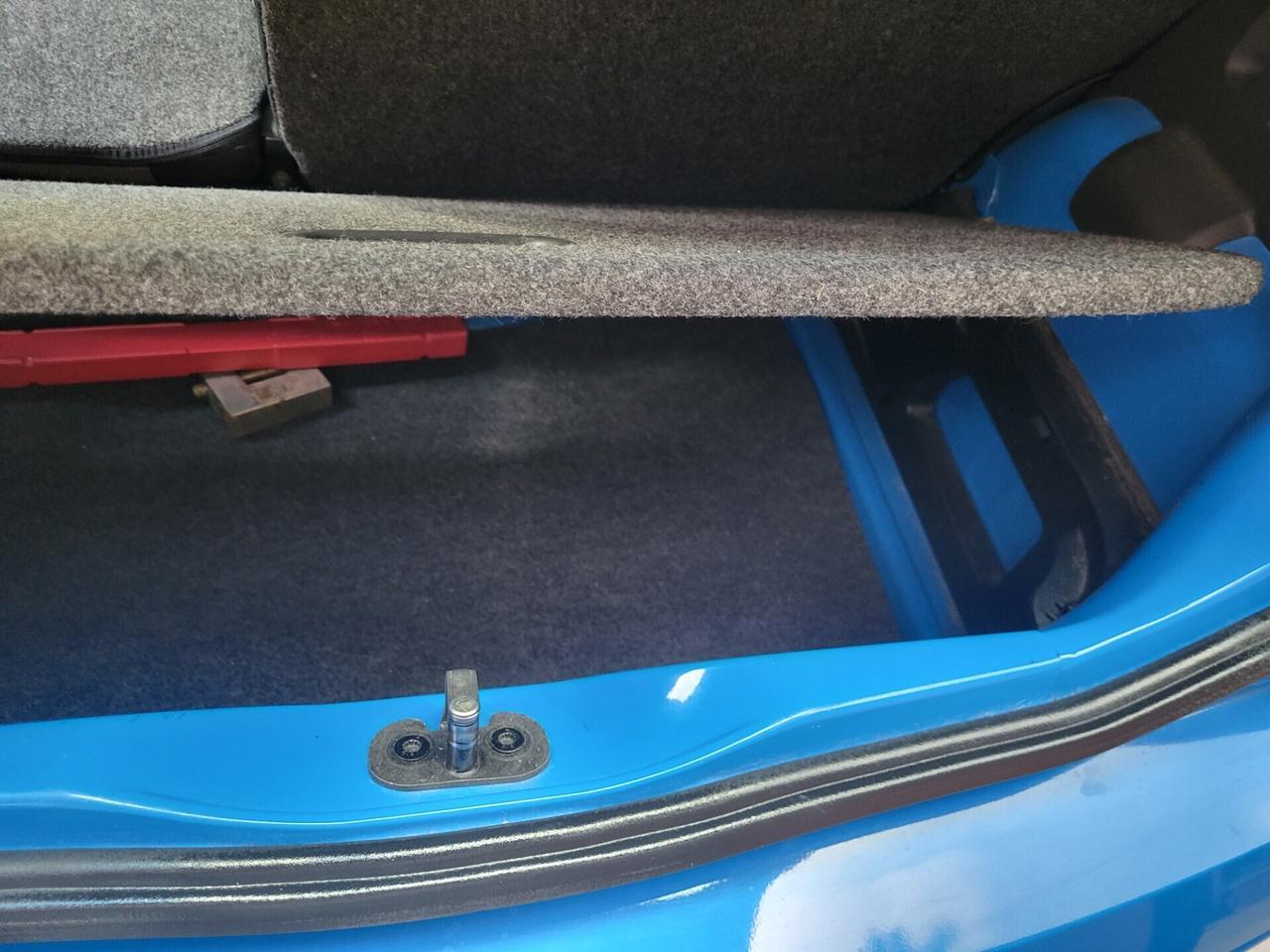 Volkswagen up! 1,0-UNICA PROPR-EURO 6-3 REVISIONI