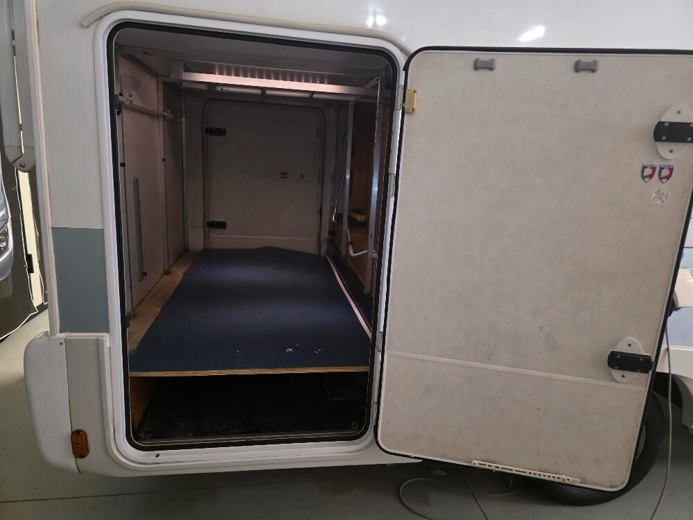 CAMPER RIMOR SUPERBRIG 677