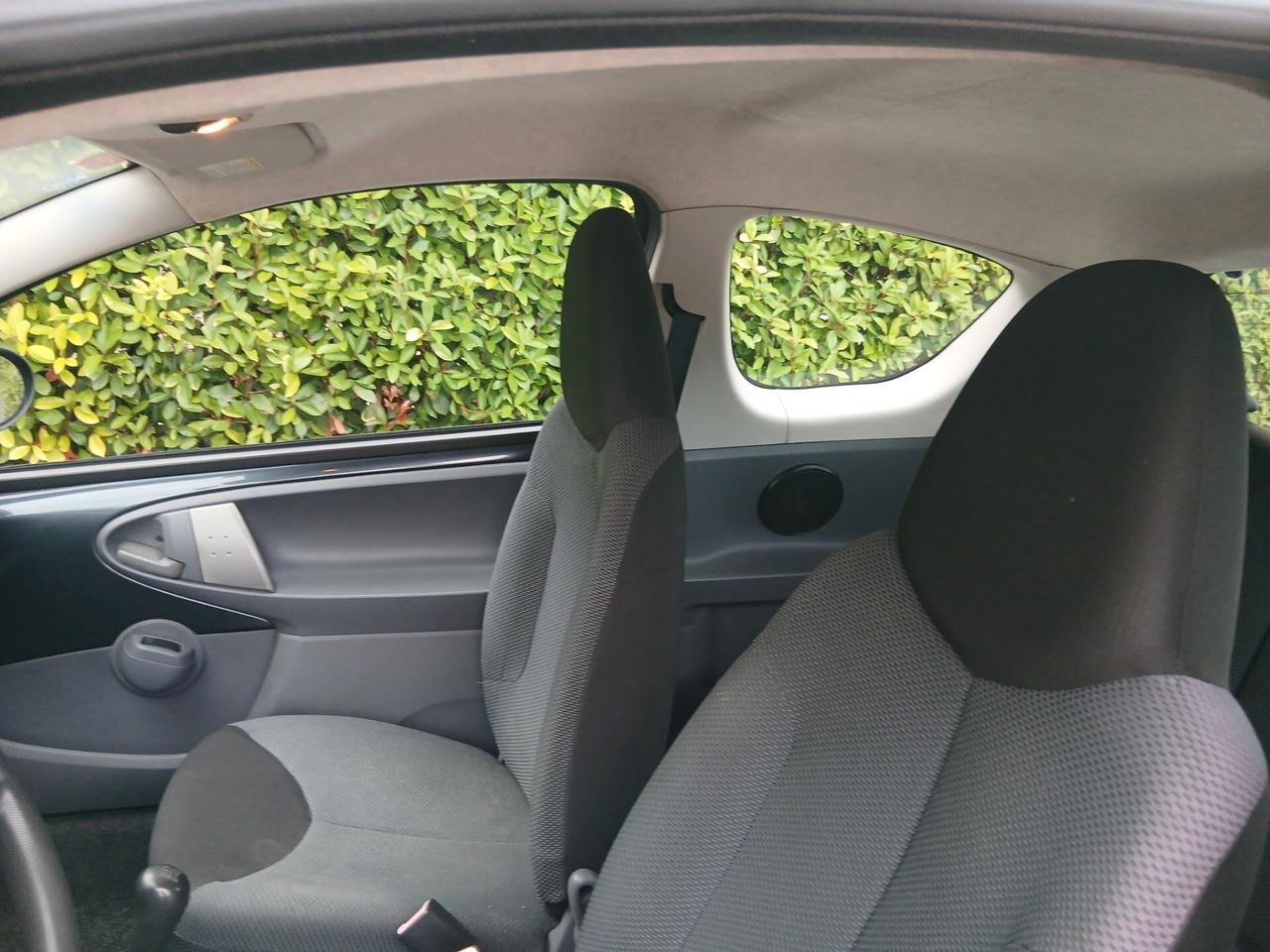 Toyota Aygo 1.0 12V VVT-i 3 porte Sol ok per neopatentati