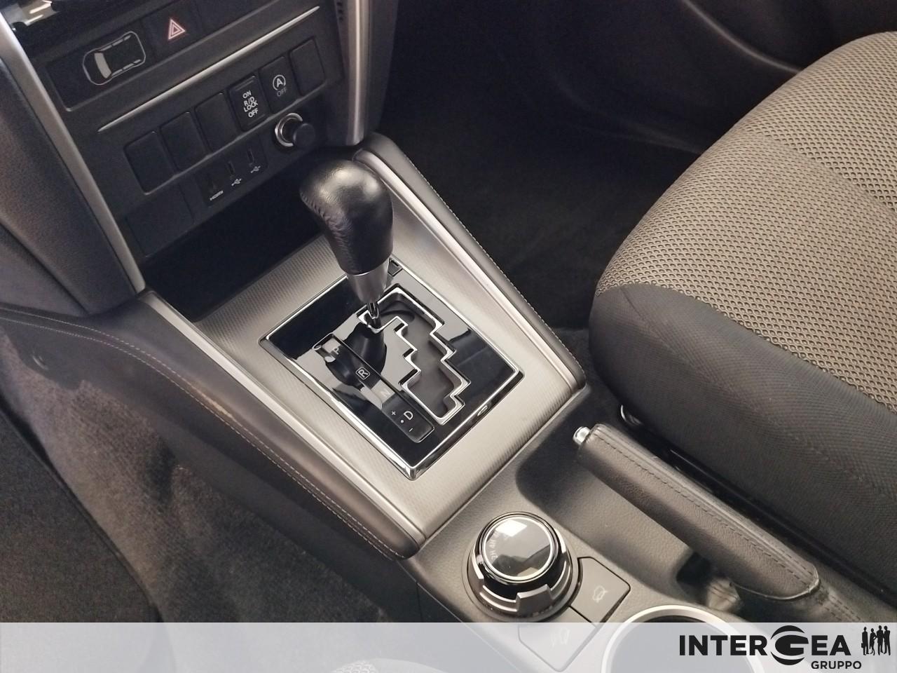 MITSUBISHI L200 d.cab 2.3d Intense 4wd 150cv auto §§