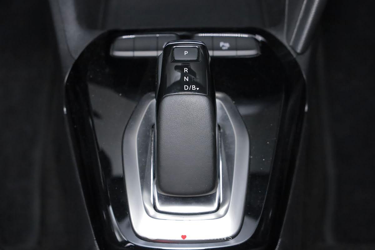 Opel Corsa-e motore elettrico 57kW Elegance