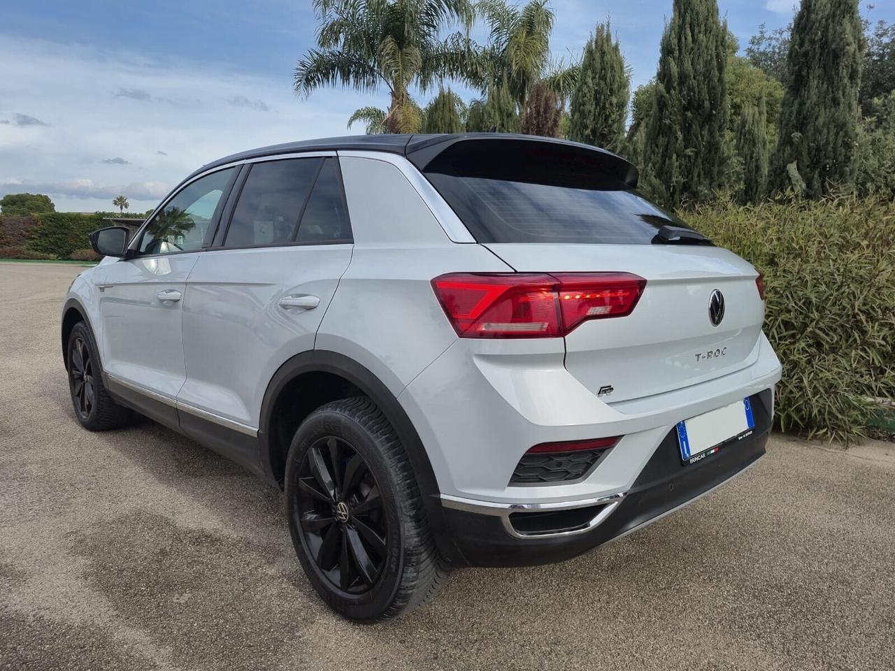 VOLKSWAGEN T-ROC 1.5 BENZINA 150 CV DSG ALLESTIMENTO R-LINE -2021