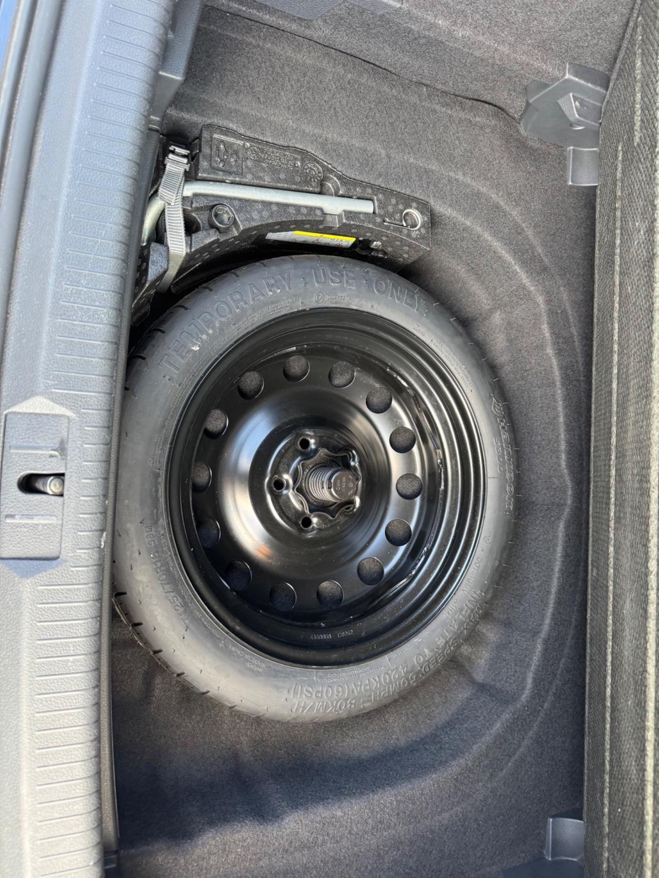 Volkswagen Golf 1.6 TDI 110 CV 5p. R-LINE