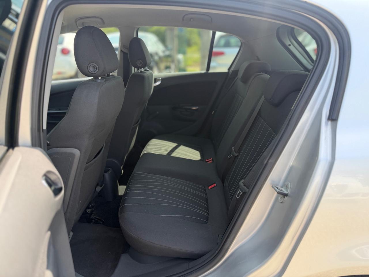 Opel Corsa 1.2 (140.000KM)