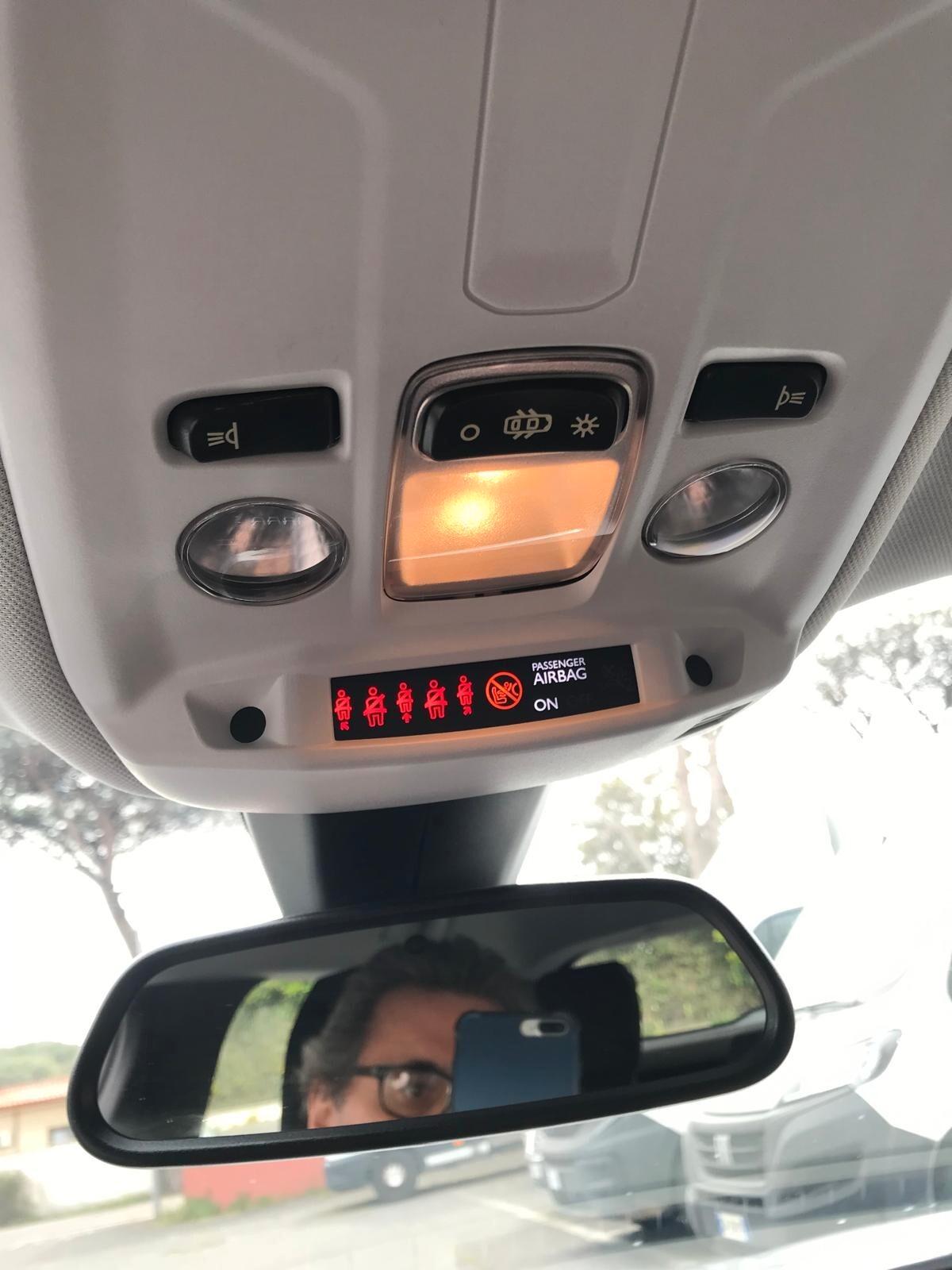 Peugeot 2008 PureTech 100 S&S Allure Pack