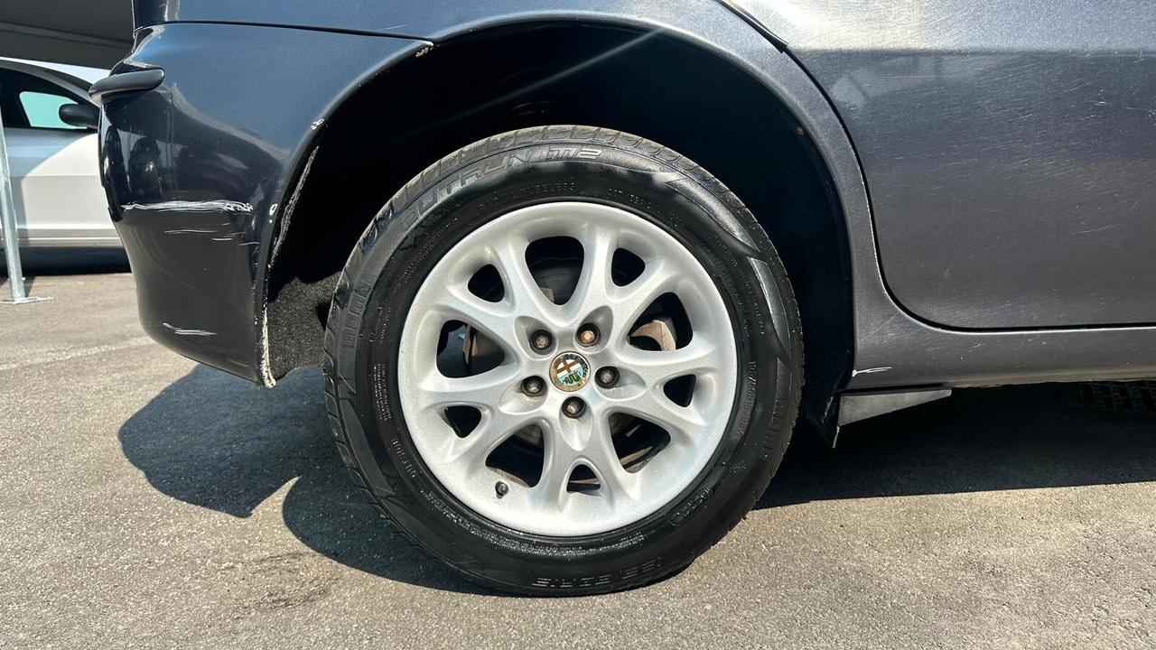 Alfa Romeo 147 1.9 D (115 CV) cat 5p. KM CERTIFICATI
