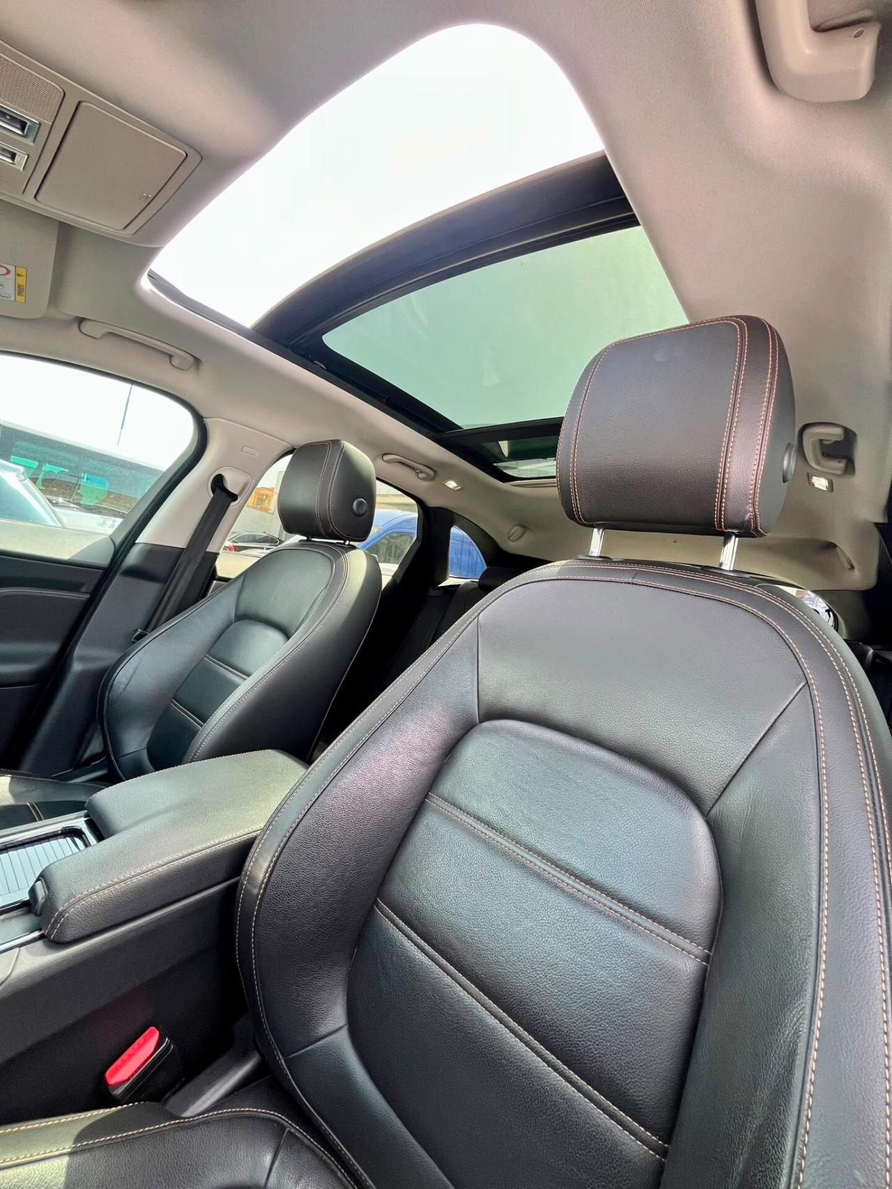 Jaguar F-Pace 2.0 D 180 CV AWD Portfolio