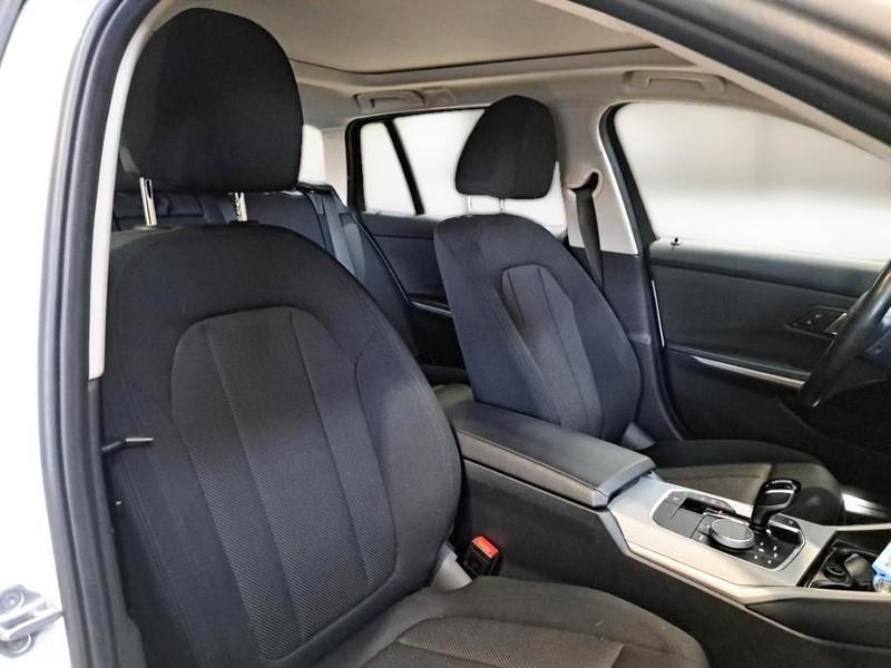 BMW 318 48V BUSINESS ADVANTAGE TOURING AUTO 5 PORTE STATION WAGON