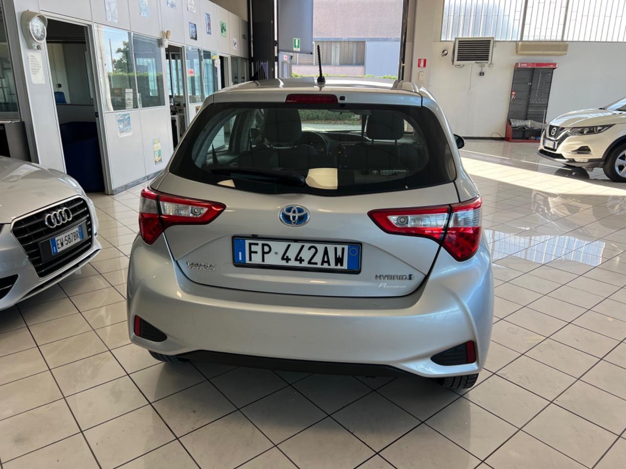 Toyota Yaris 1.5 Hybrid 5 porte Active