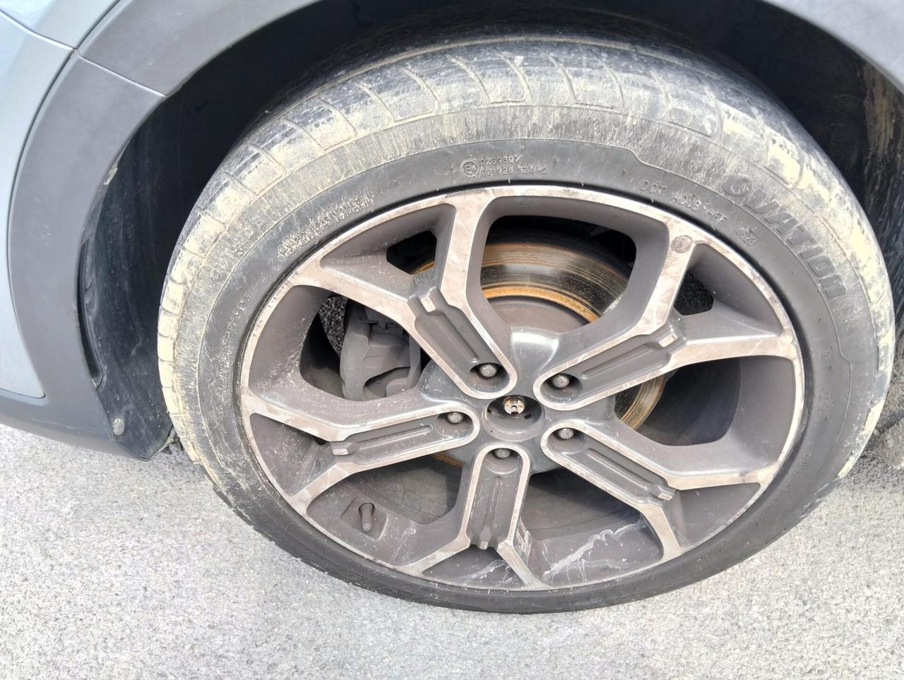 Kia XCeed 1.6 CRDi 136cv Evolution 2020 SINISTRATA