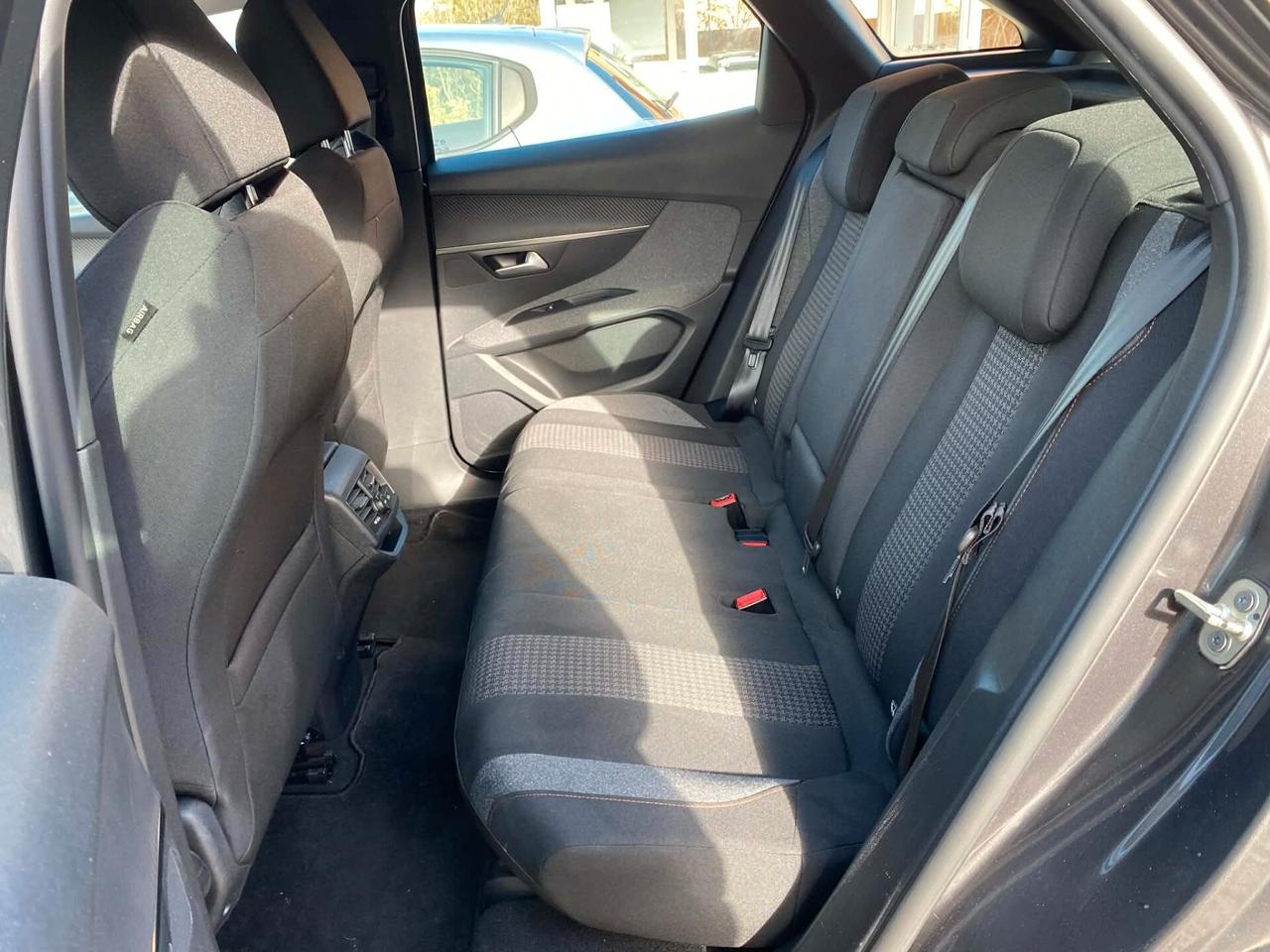 PEUGEOT 3008 1.5 131cv Allure Pack