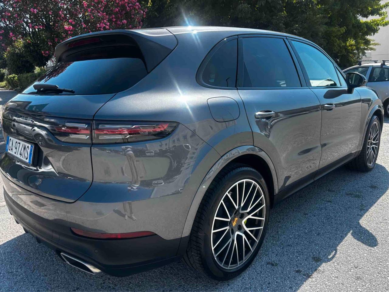 Porsche Cayenne 3.0 V6 E-Hybrid