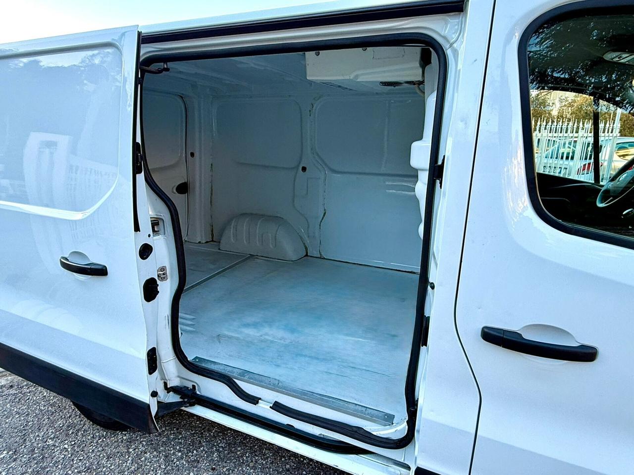 Renault Trafic T27 2.0 dCi 120CV Furgone Ice COIBENTATO FRIGO