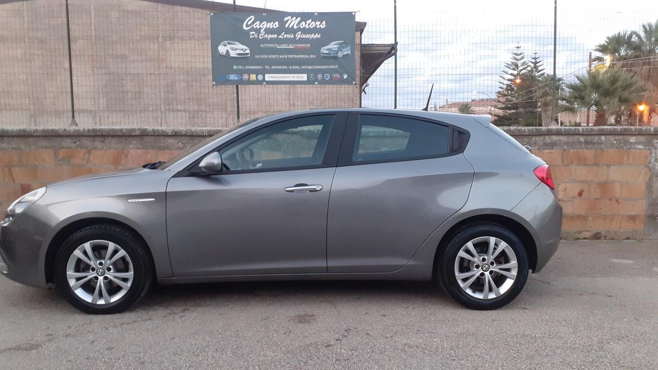 Alfa Romeo Giulietta 1.6 105 CV